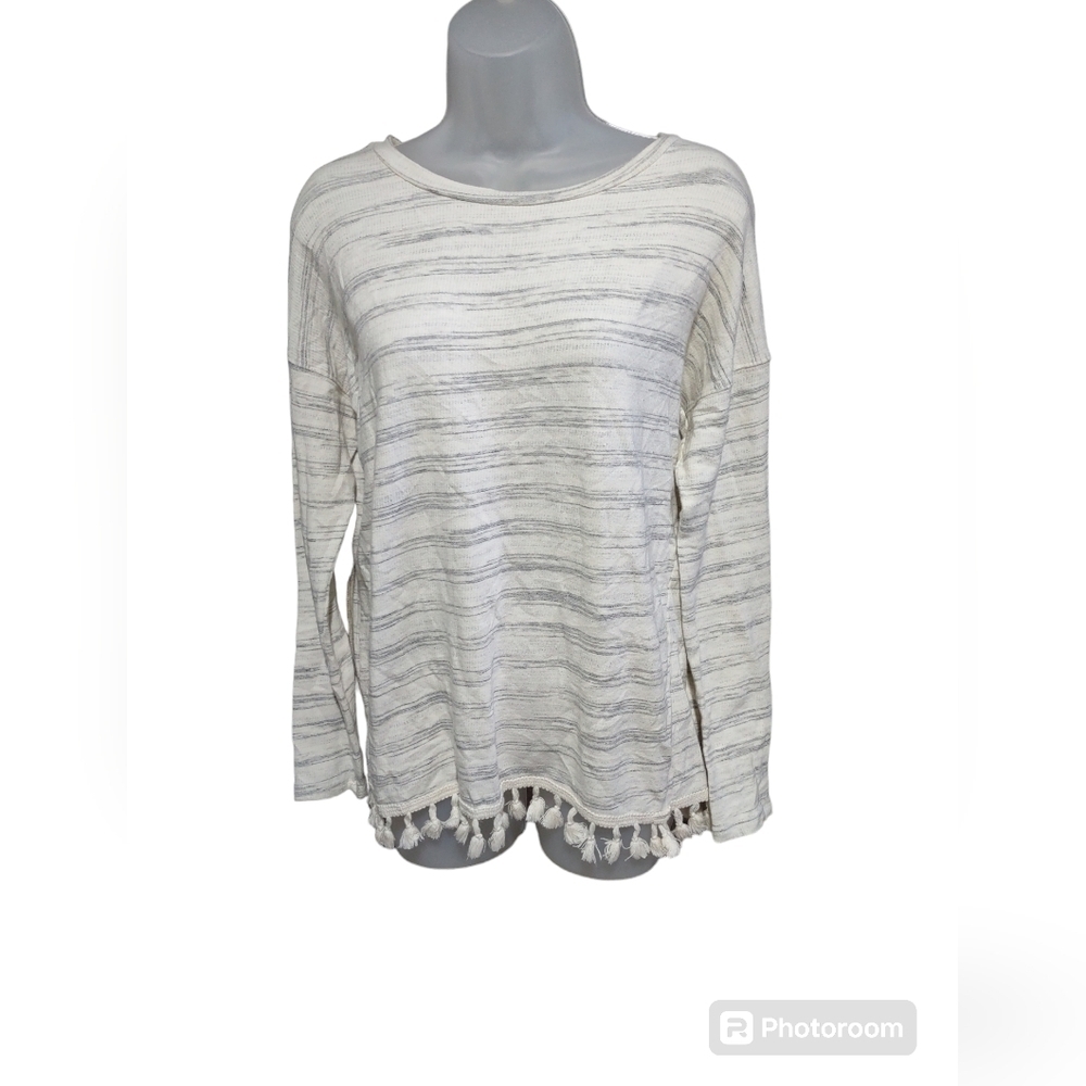Store Cream Tassel Hem Long Sleeve Top Small